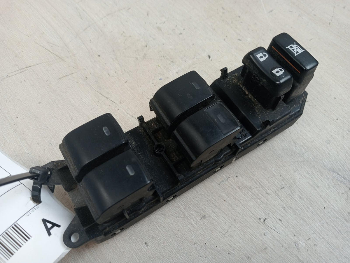 9005128
