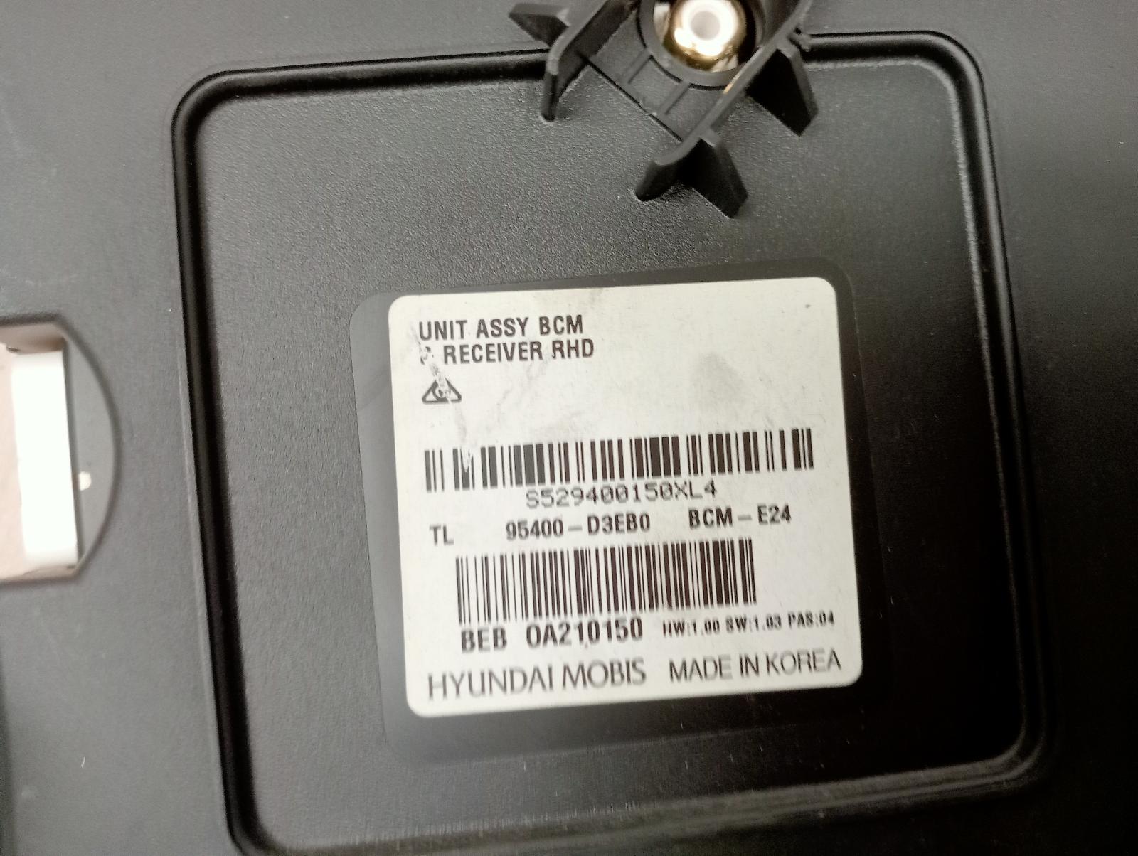 8947646