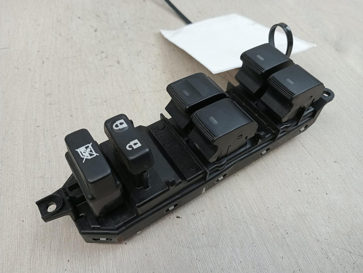 9004704