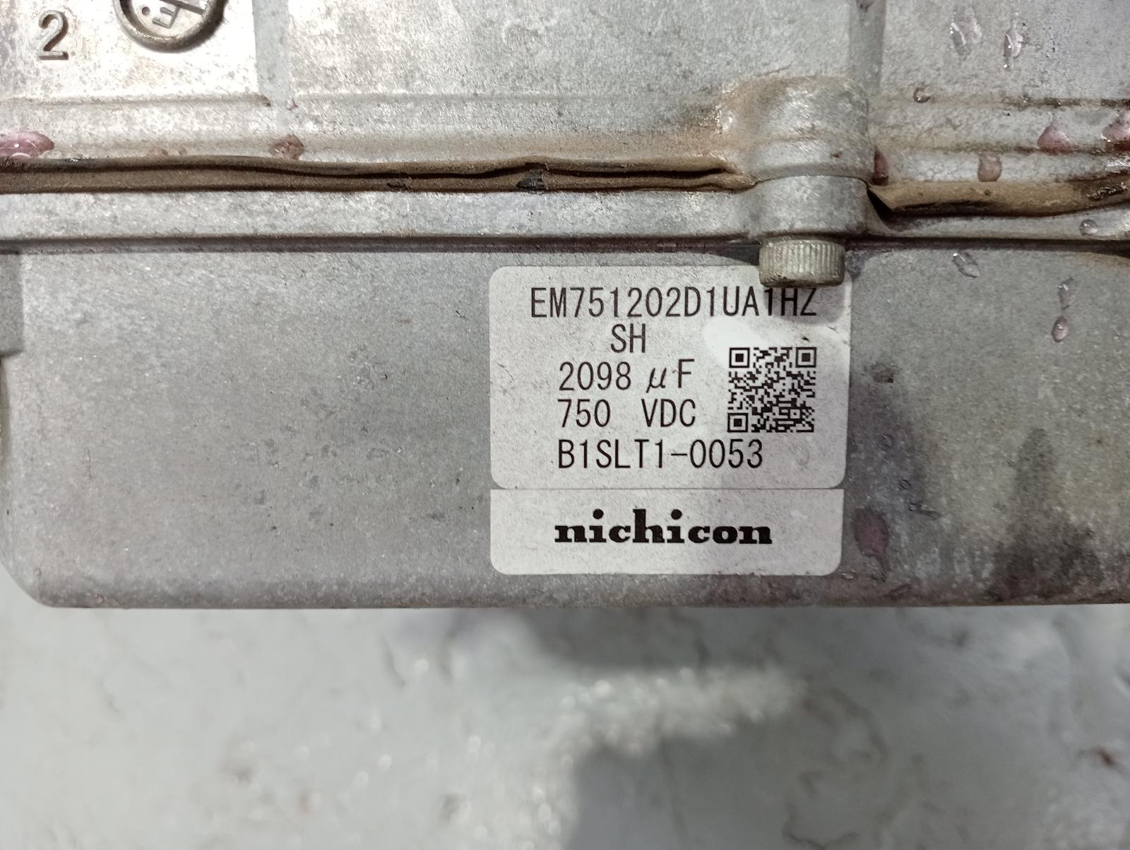 8877693