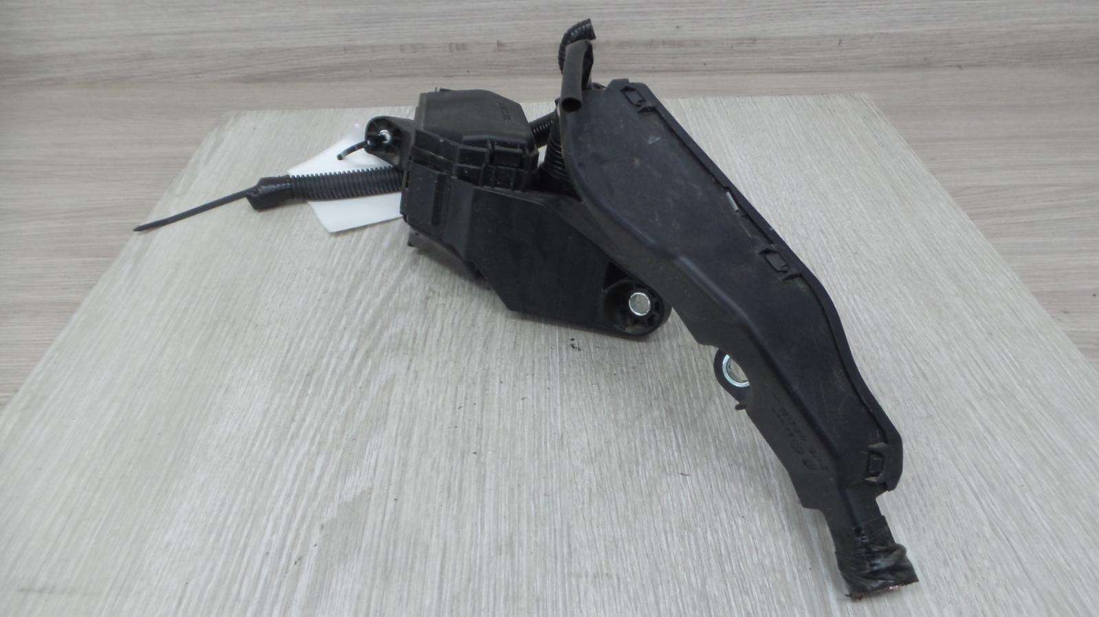 8971544