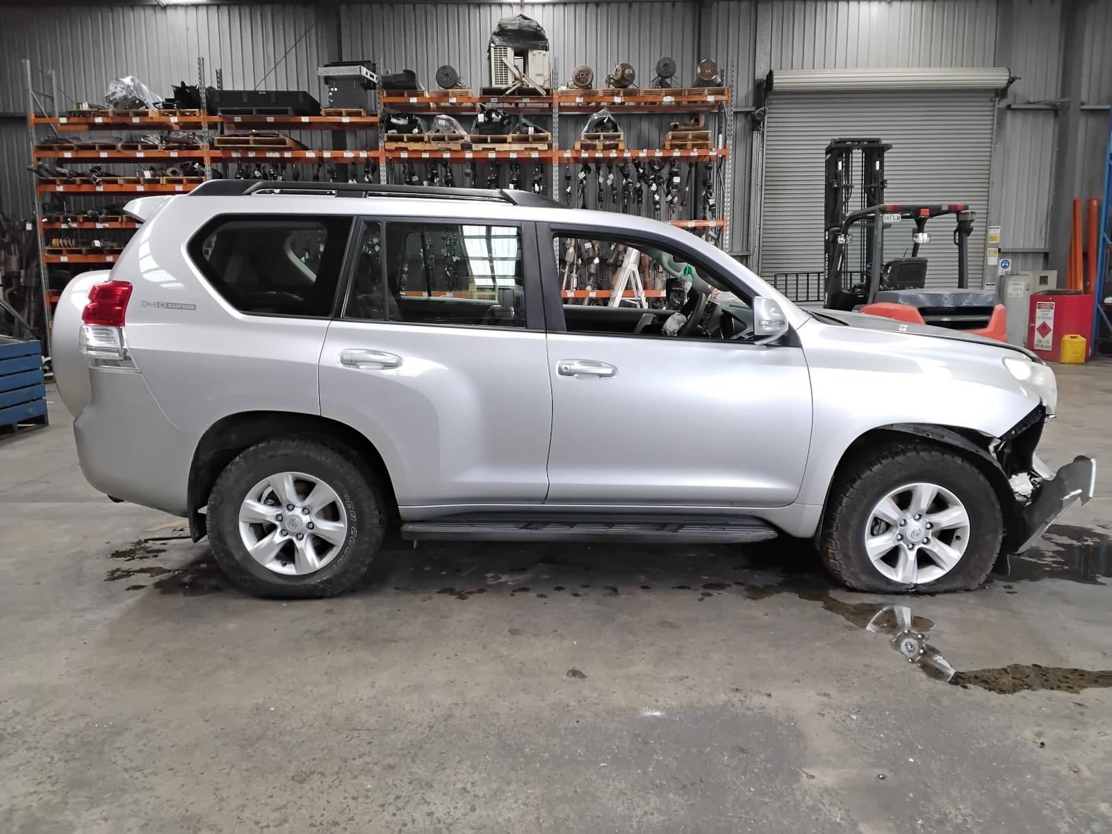 8982100