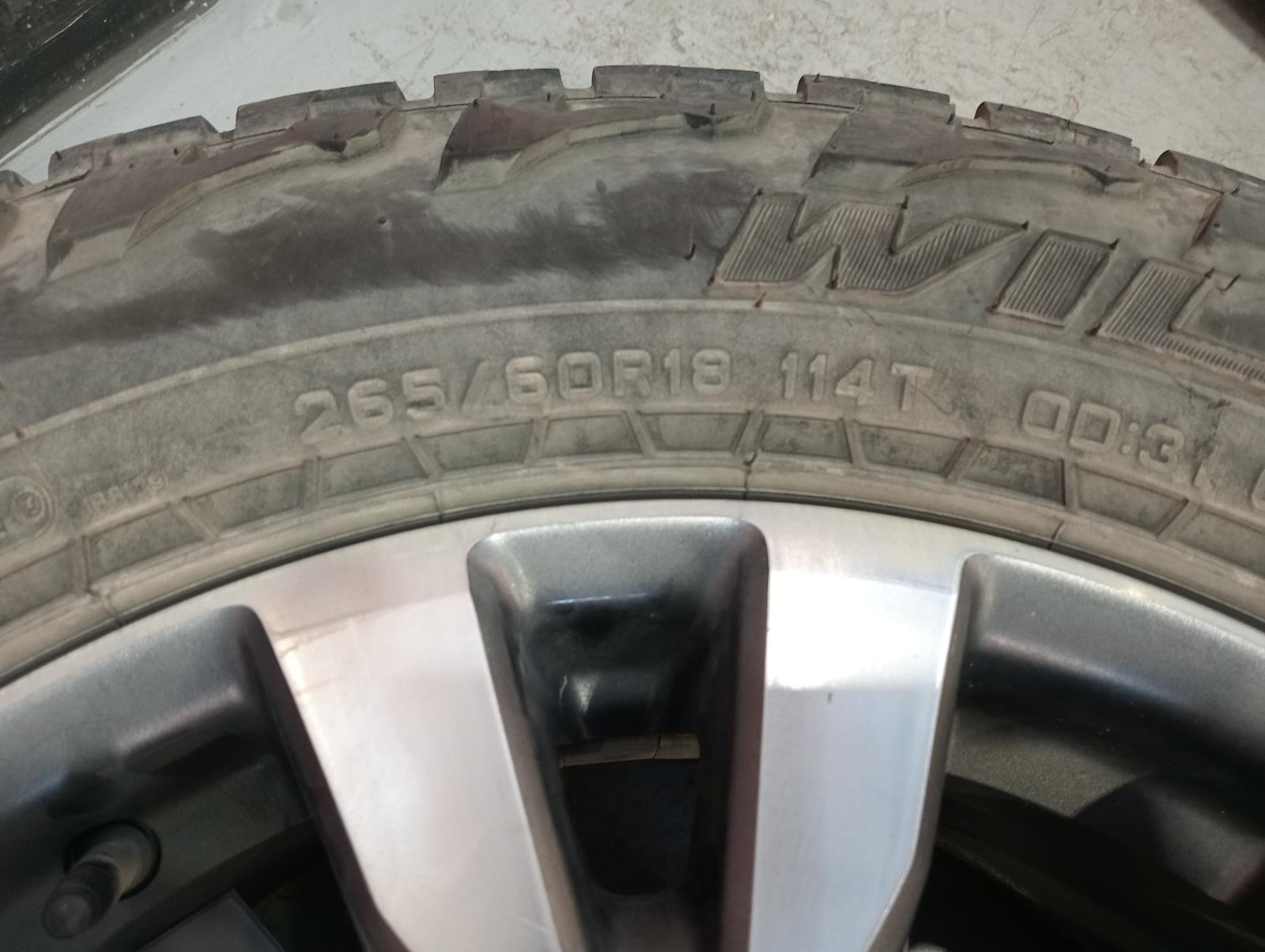 8982887
