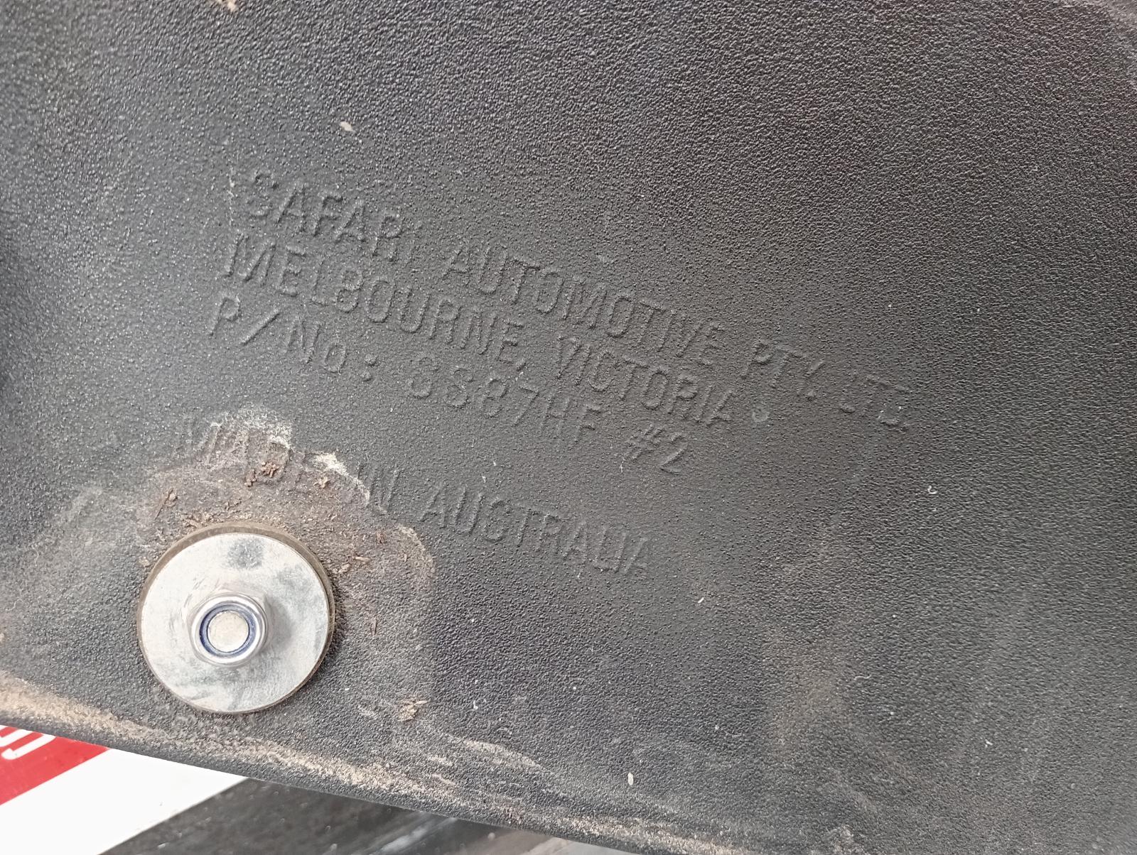 8975676