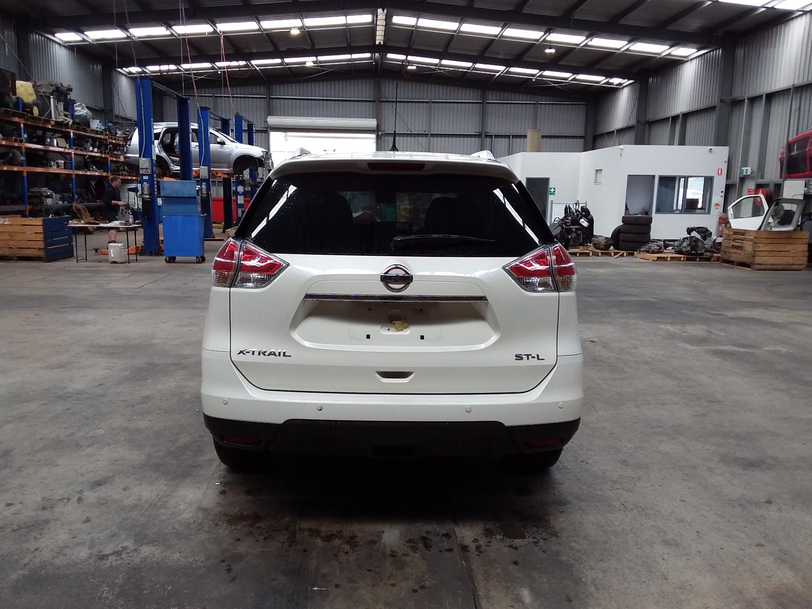 8978040