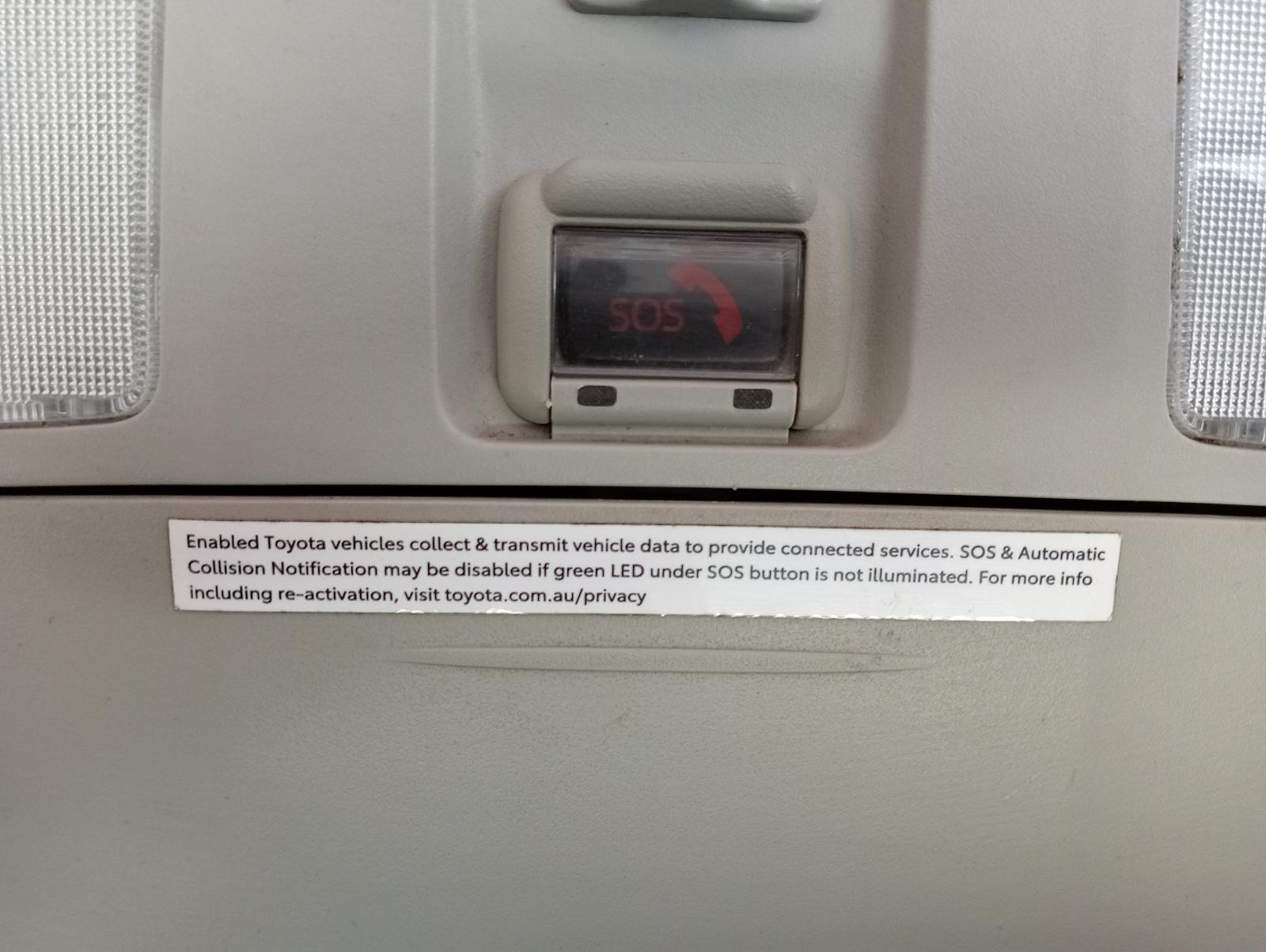 8981566