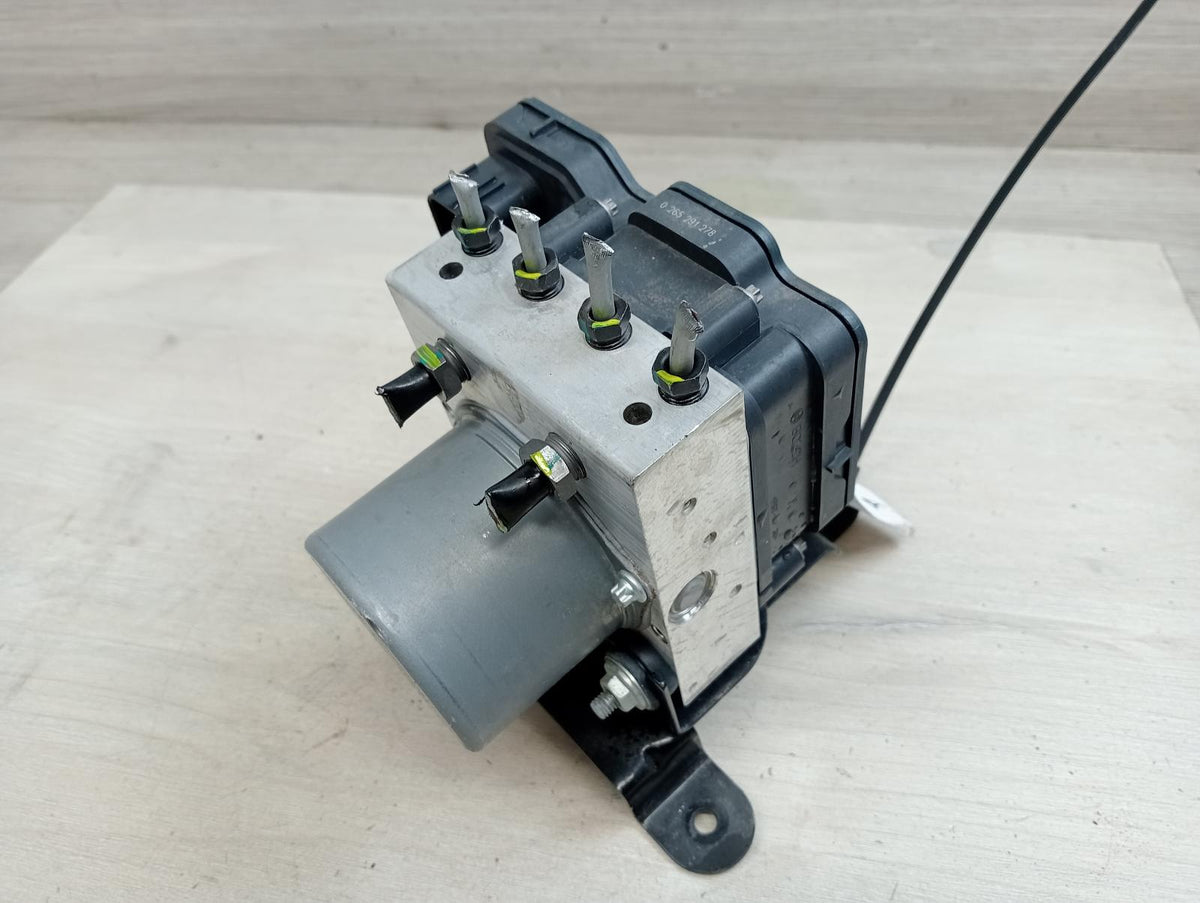 9004631