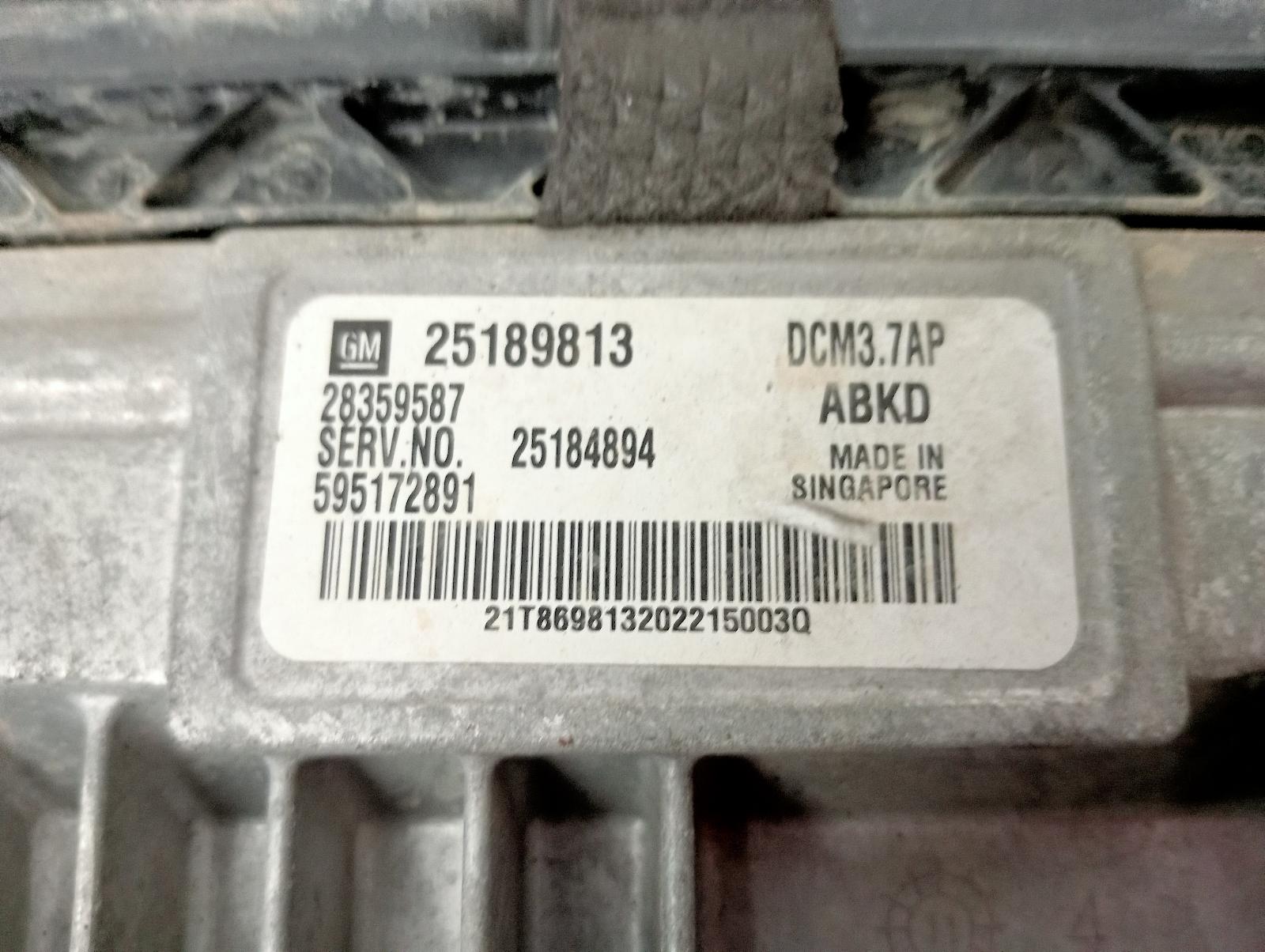 8976077