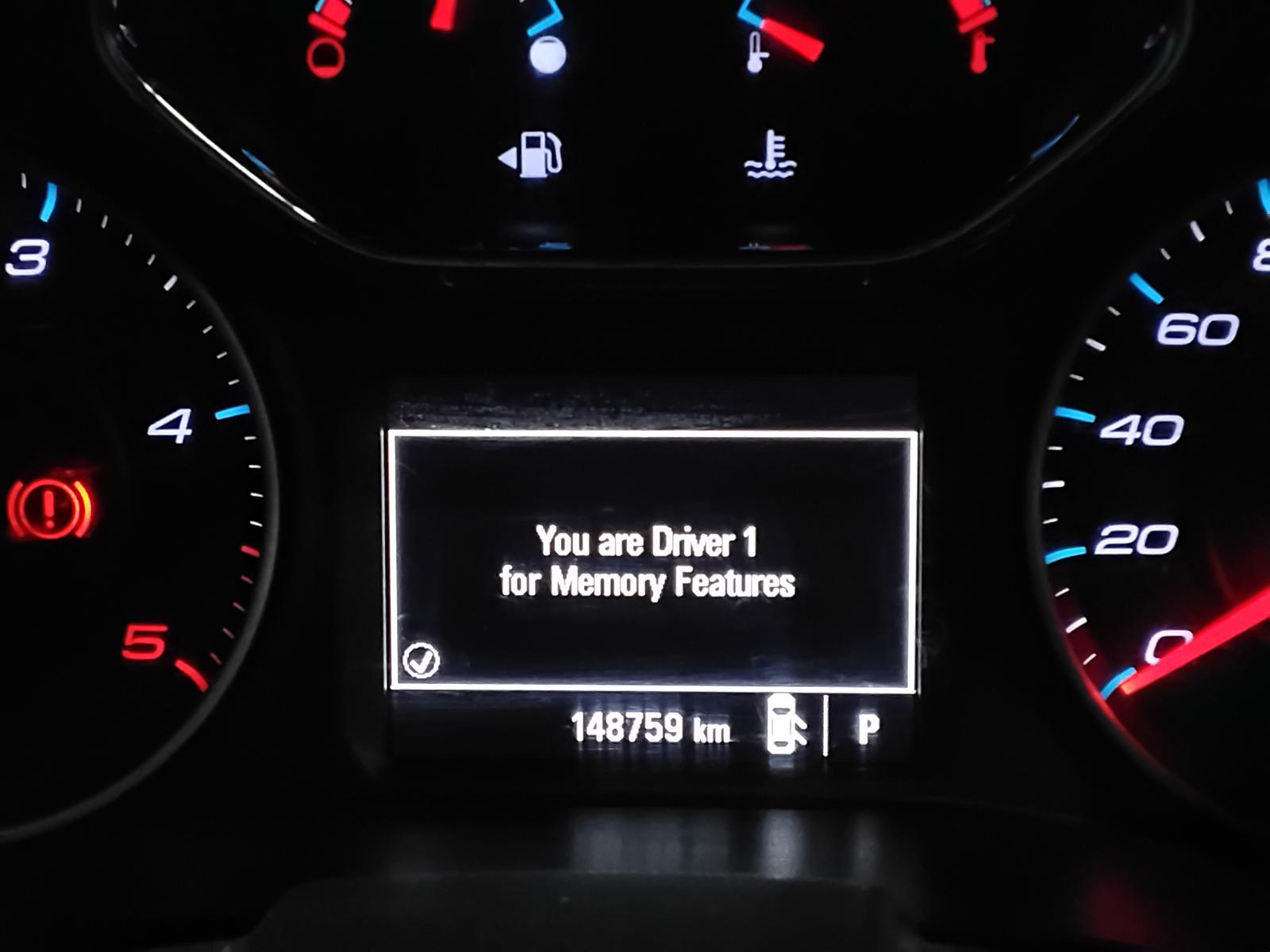 8985232