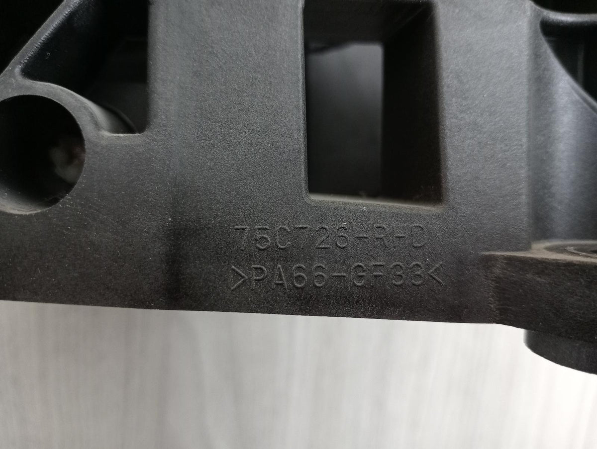 8993995