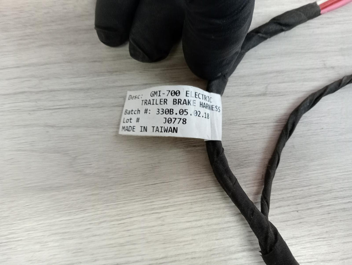 8992623