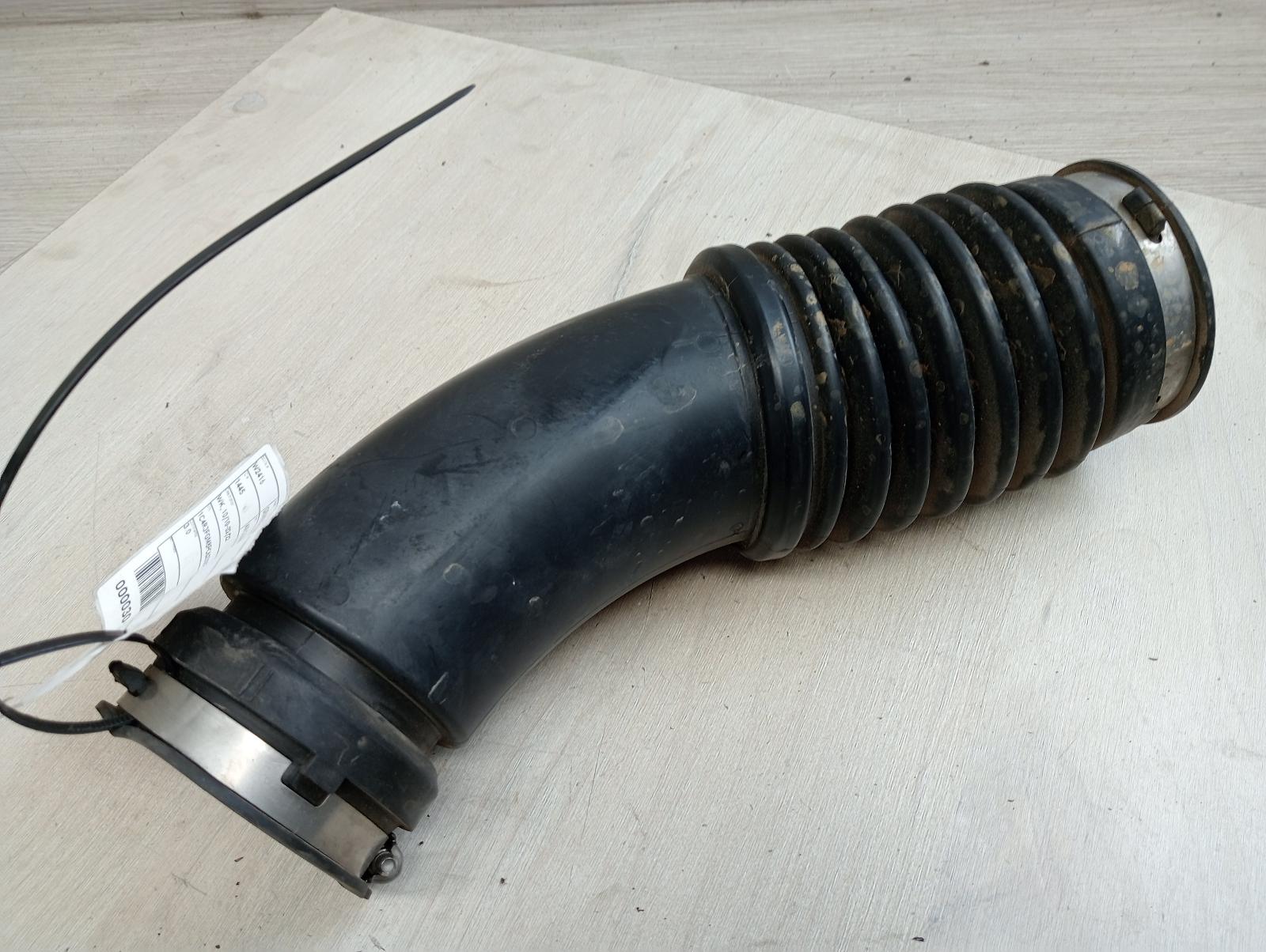 8950025