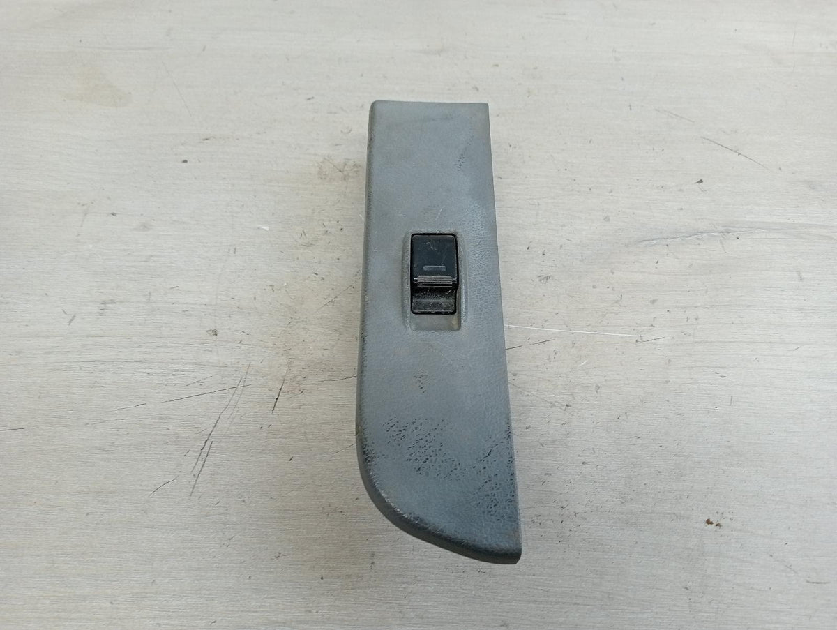 9038025