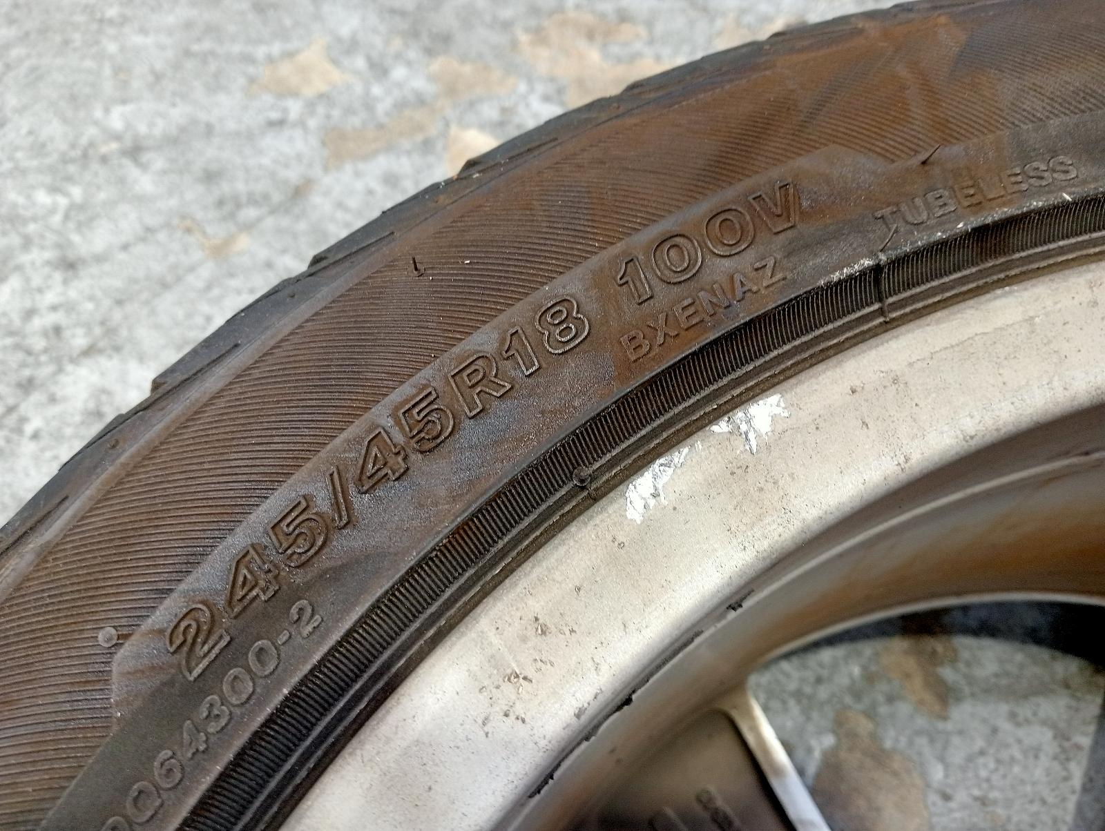 8837595