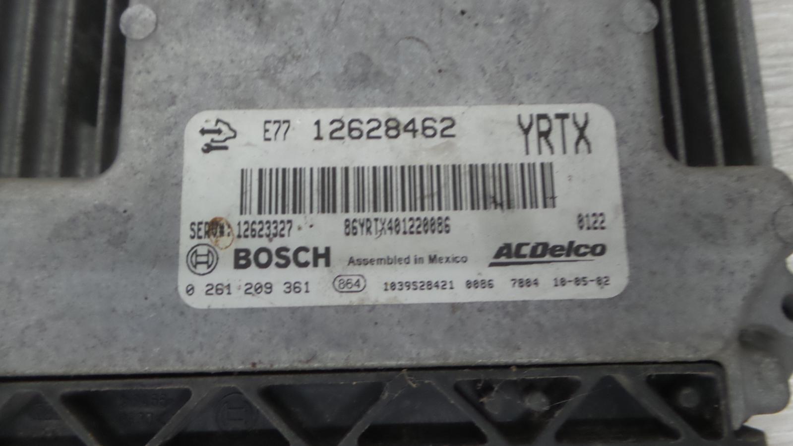 8972701
