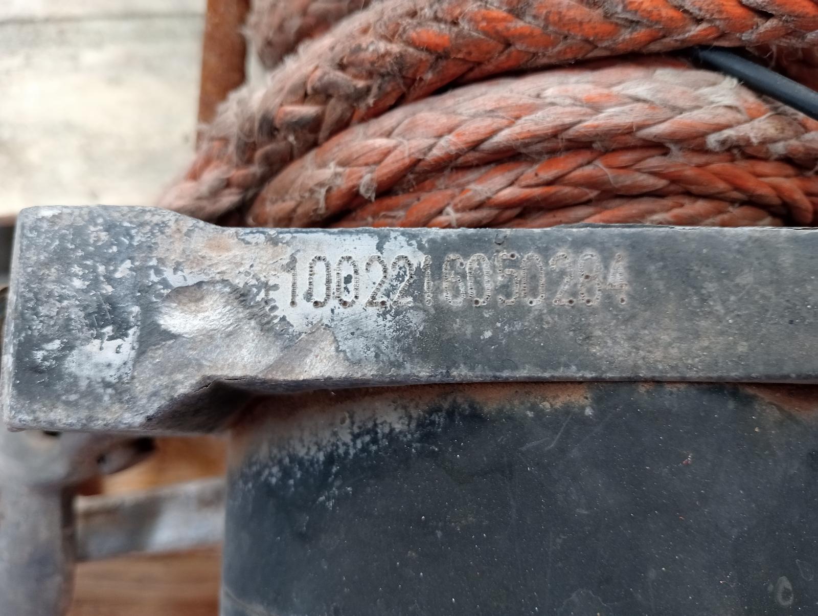 8982862