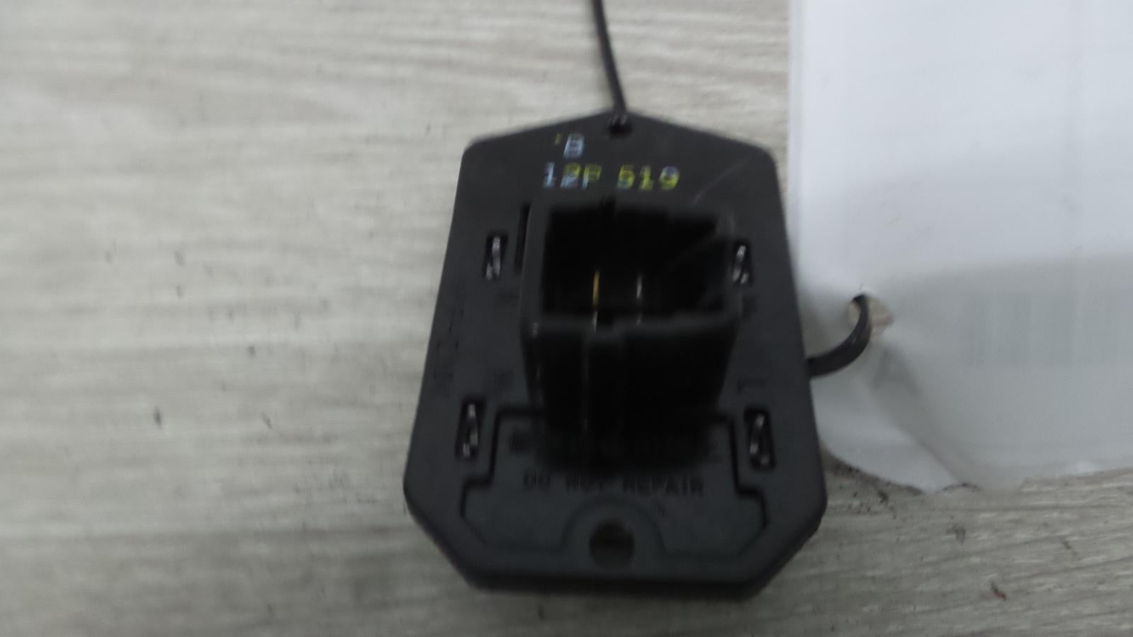 8950609