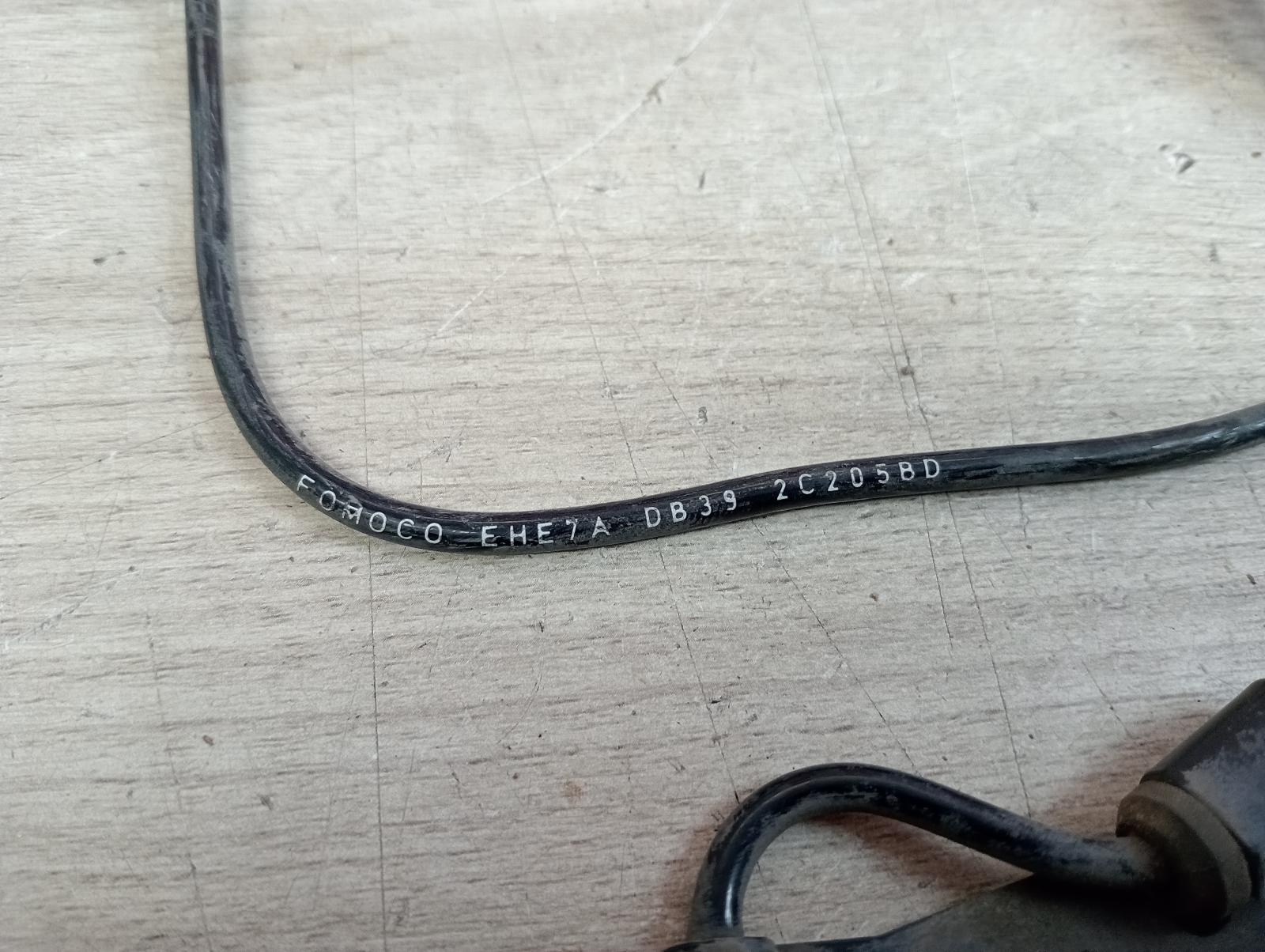 8975982