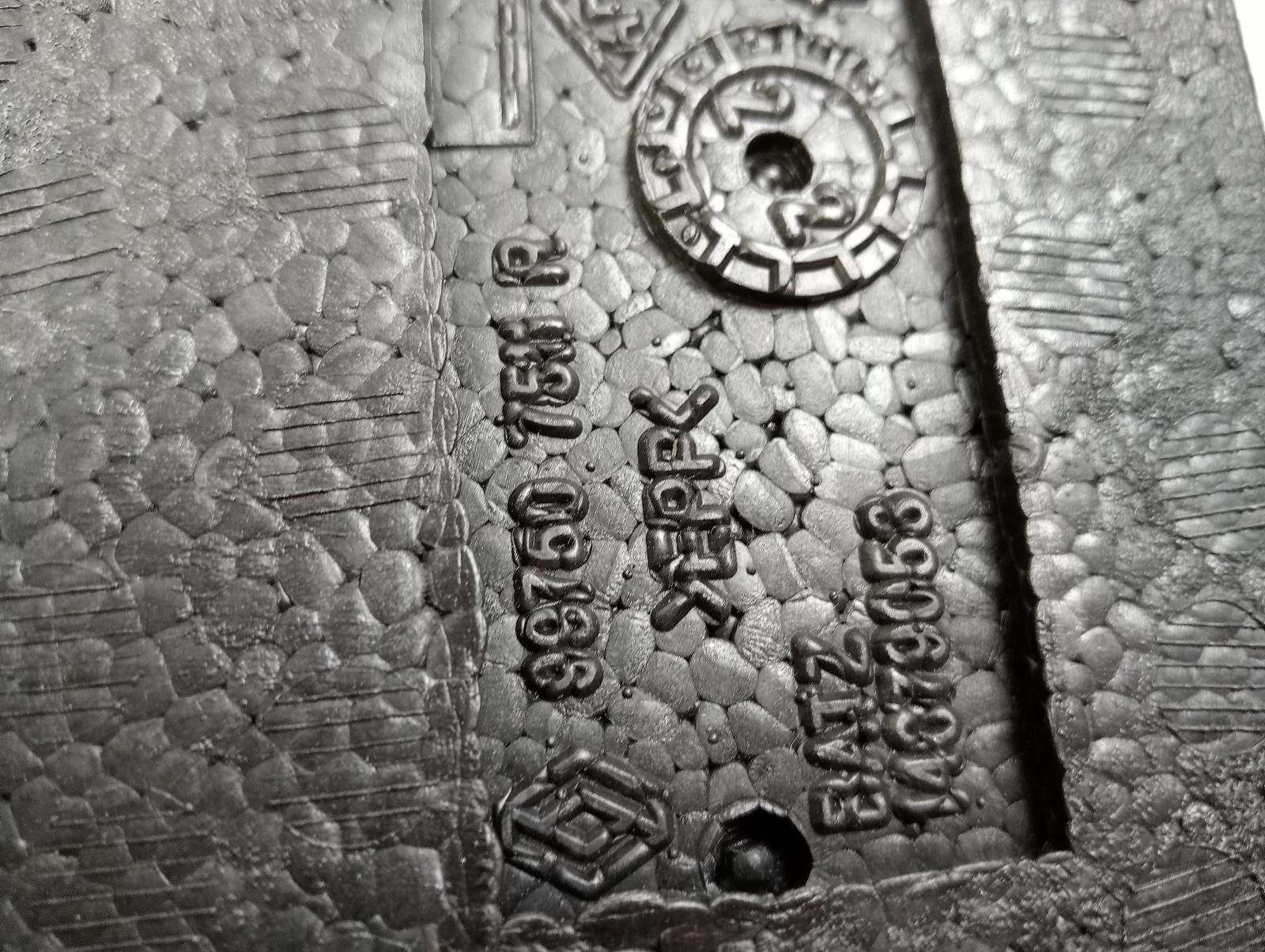 8986730