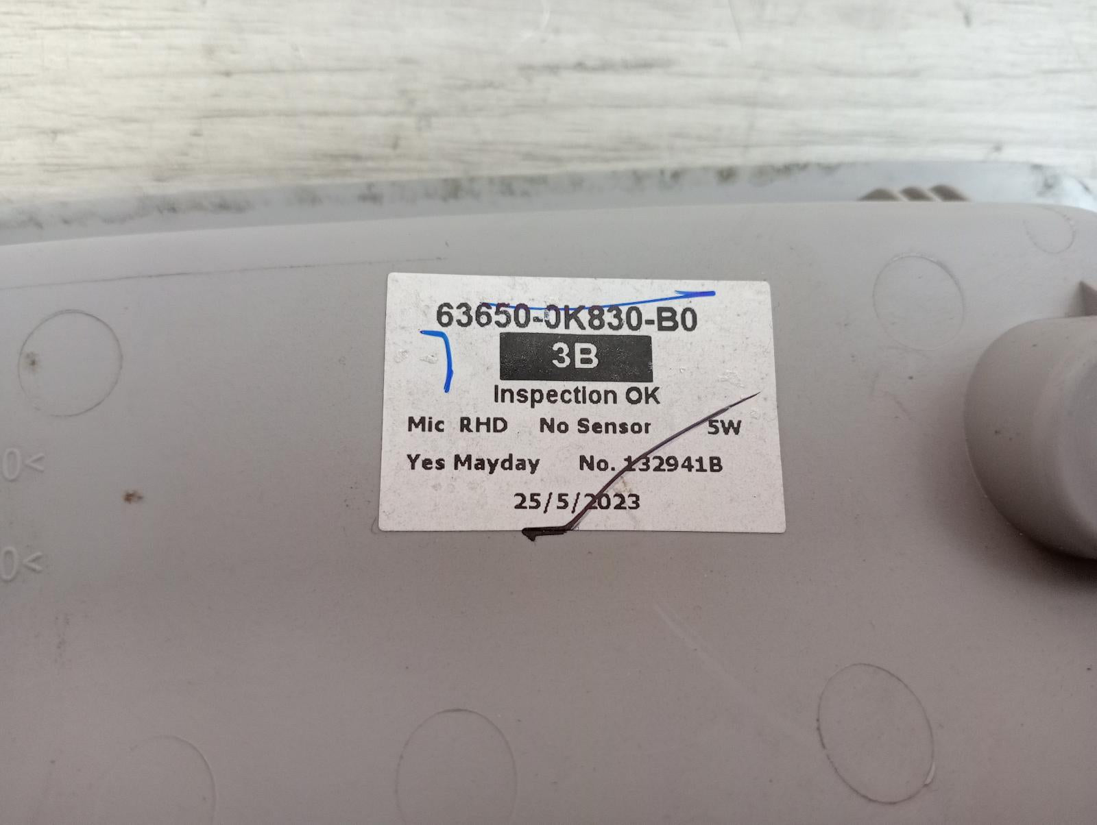 8981566