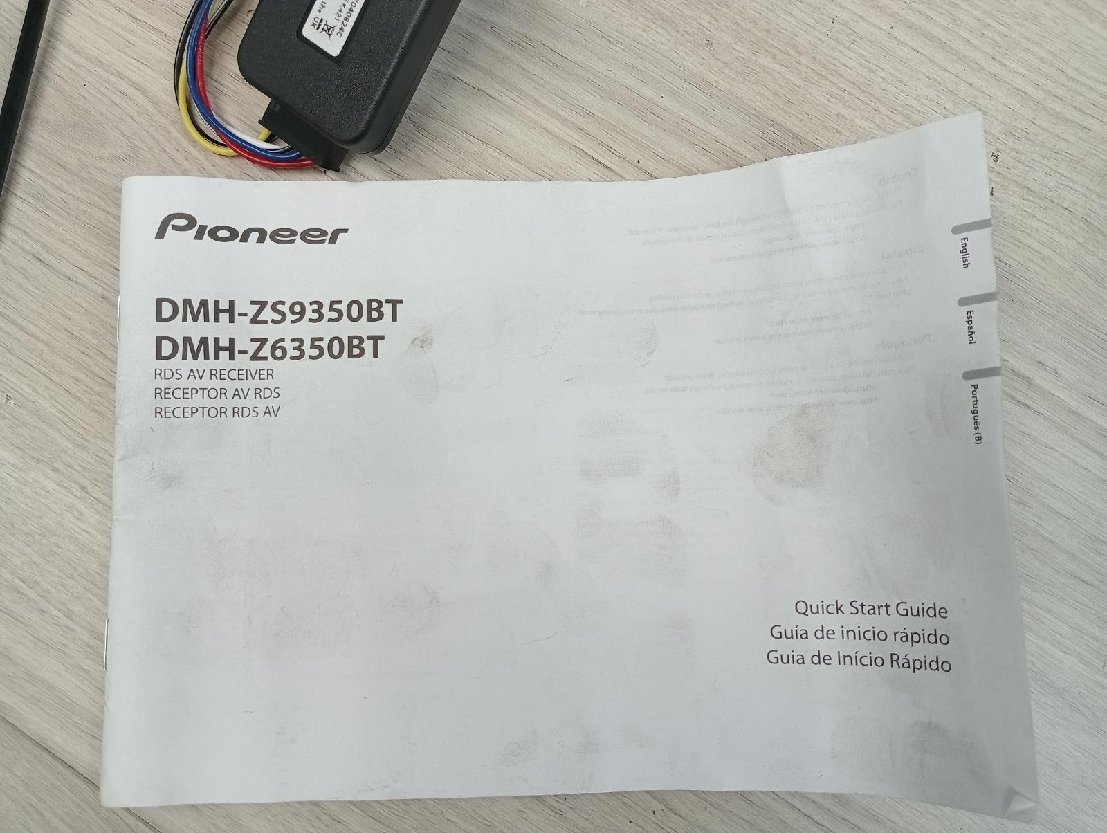 8960548