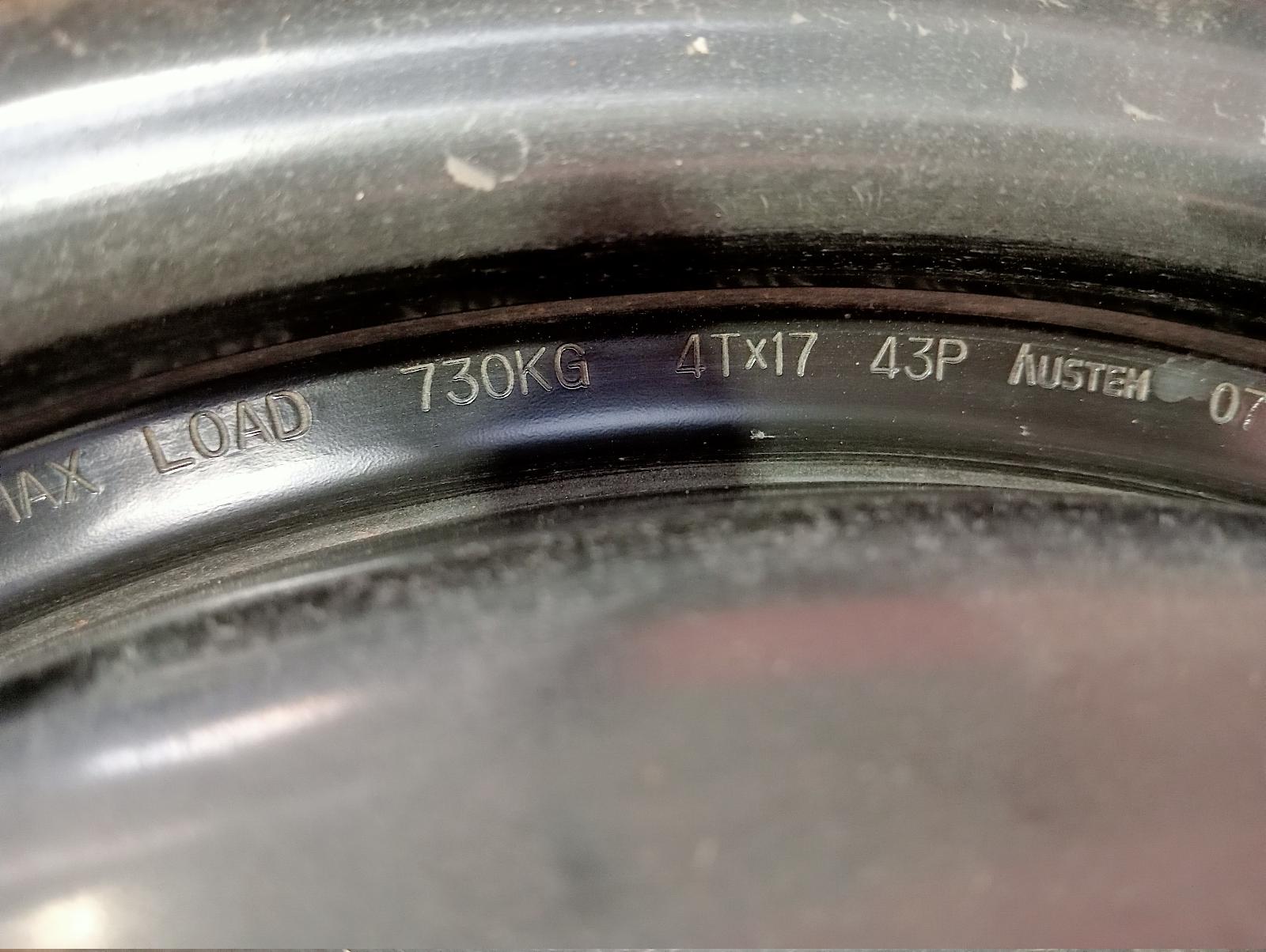 8981615