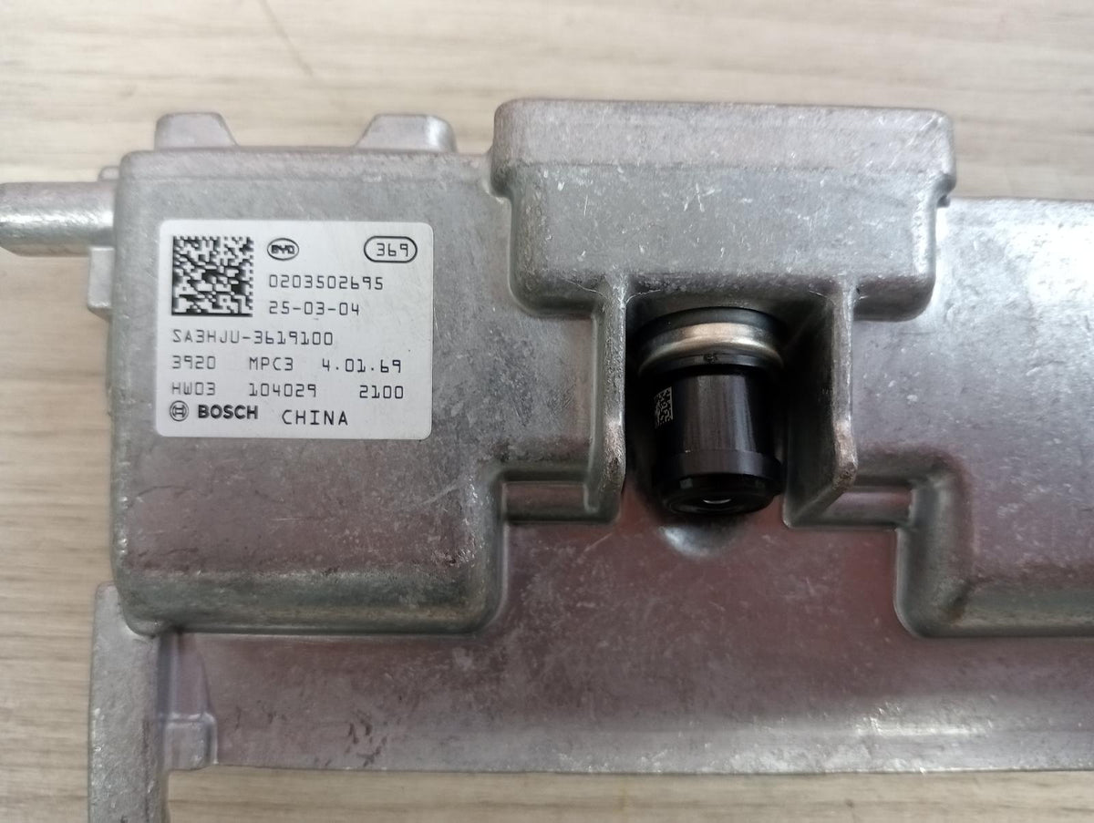9024884