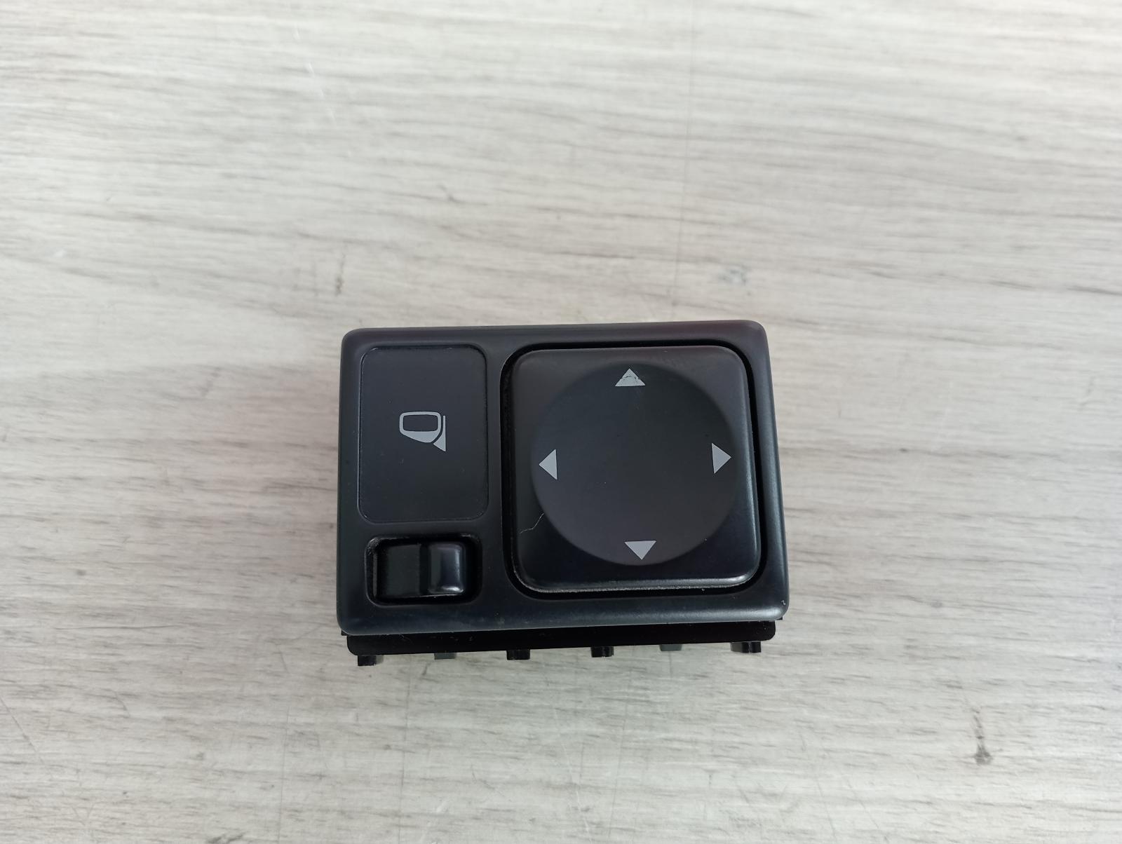 8969460