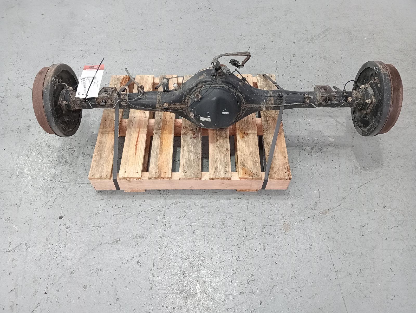 8933163