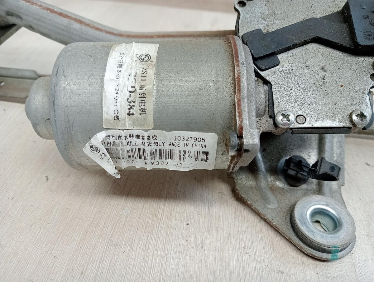 8991218