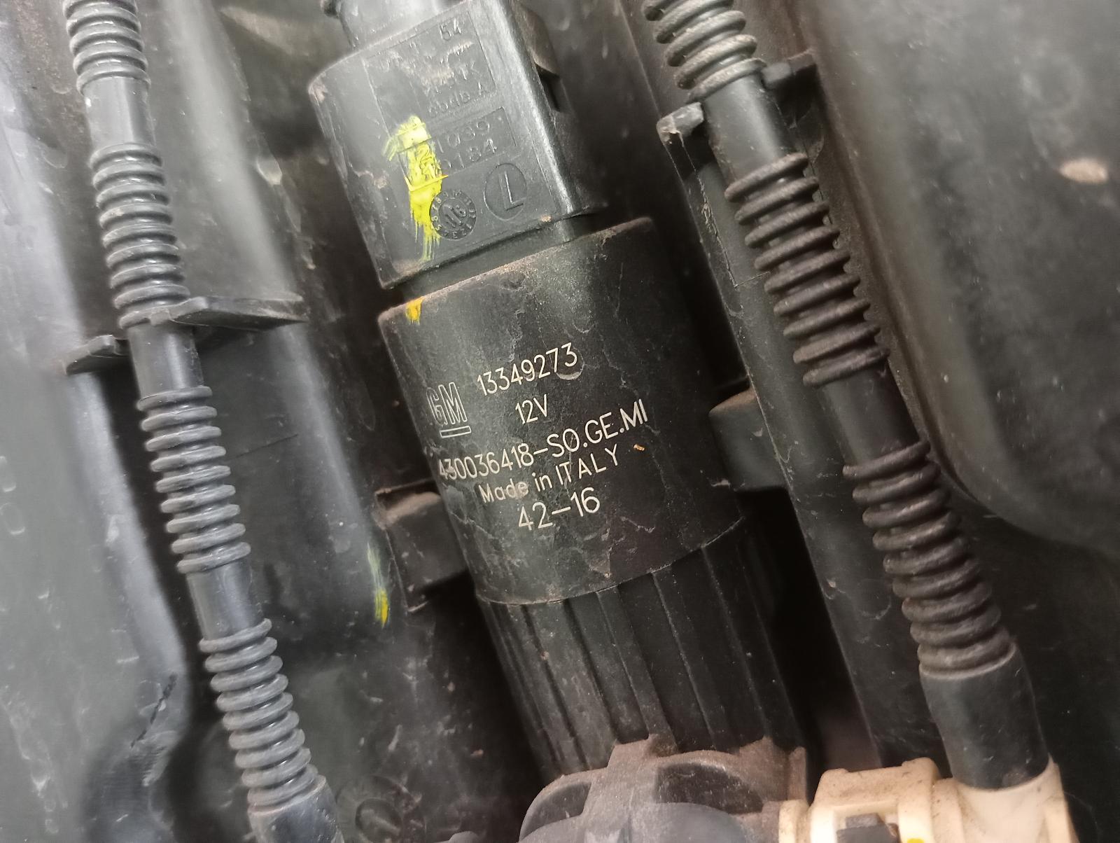 8972293