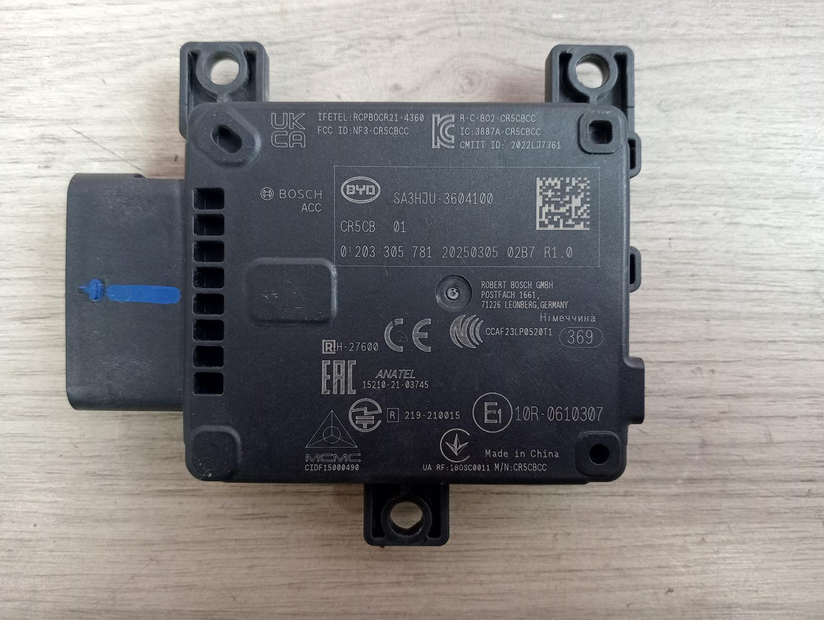 9024886
