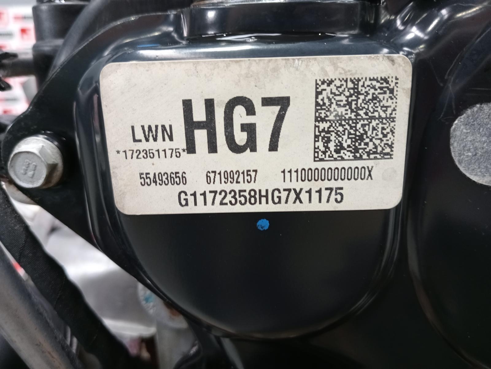 8985232