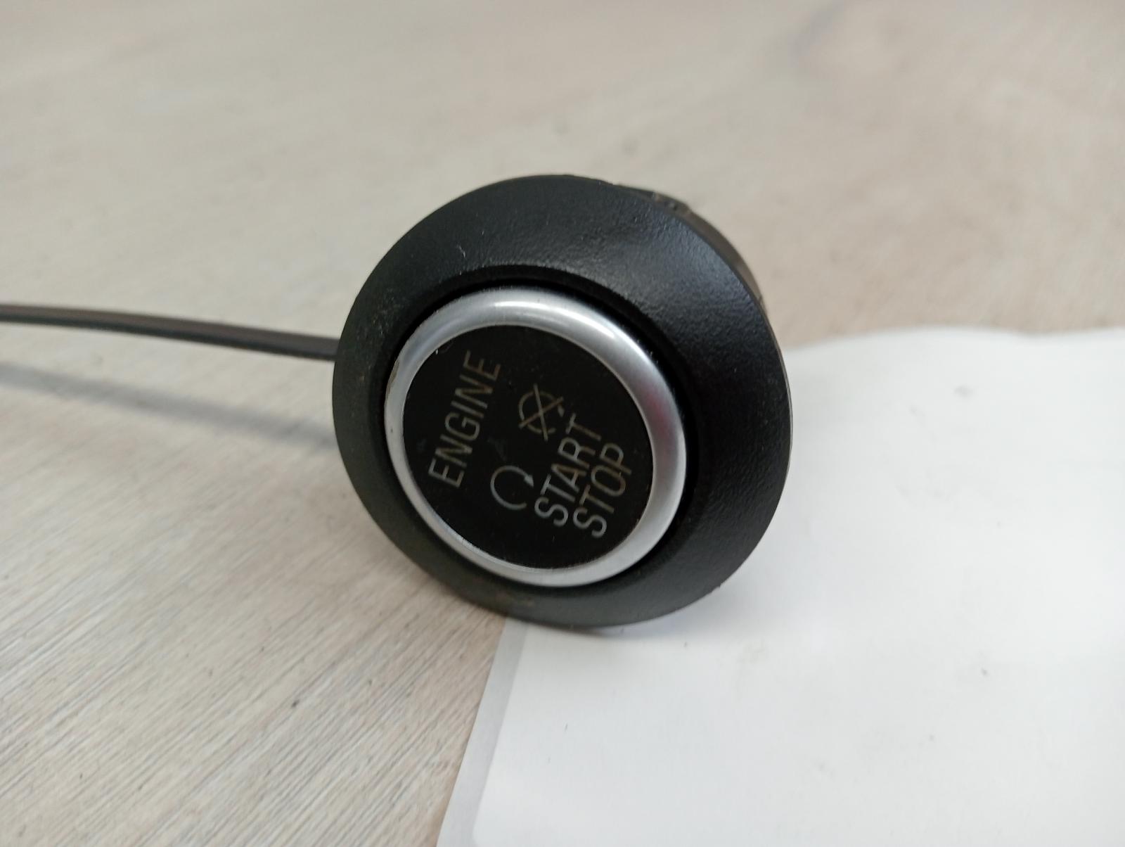8960142