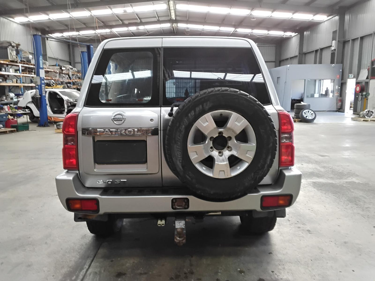 9004585