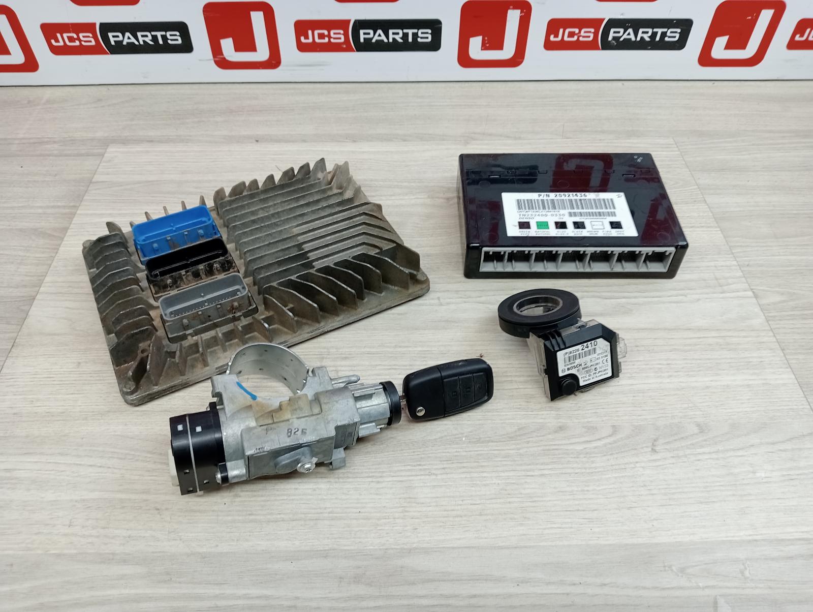 8960775