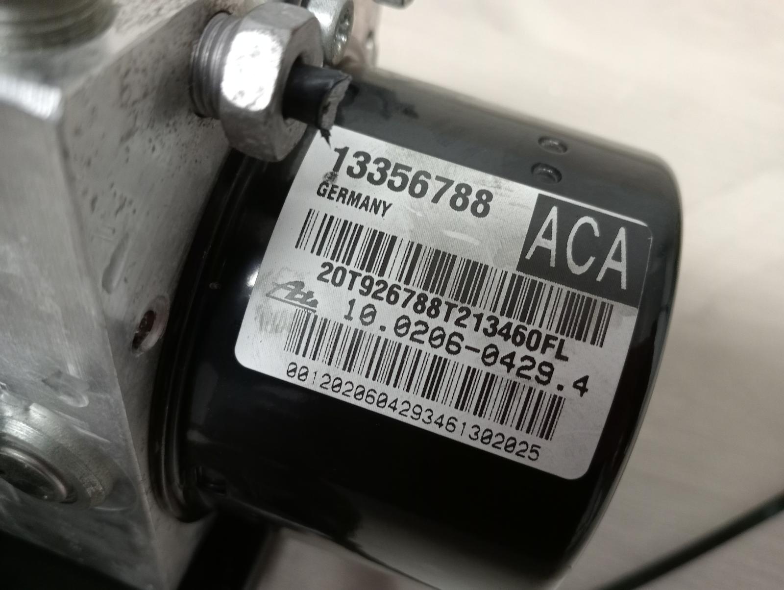 8945245