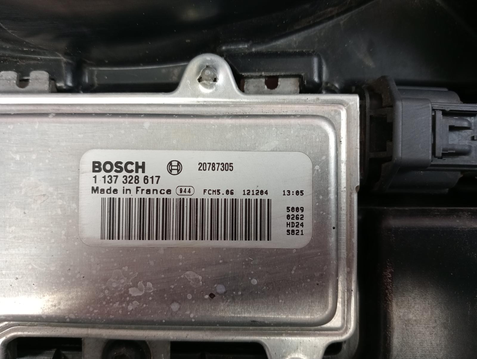 8982840