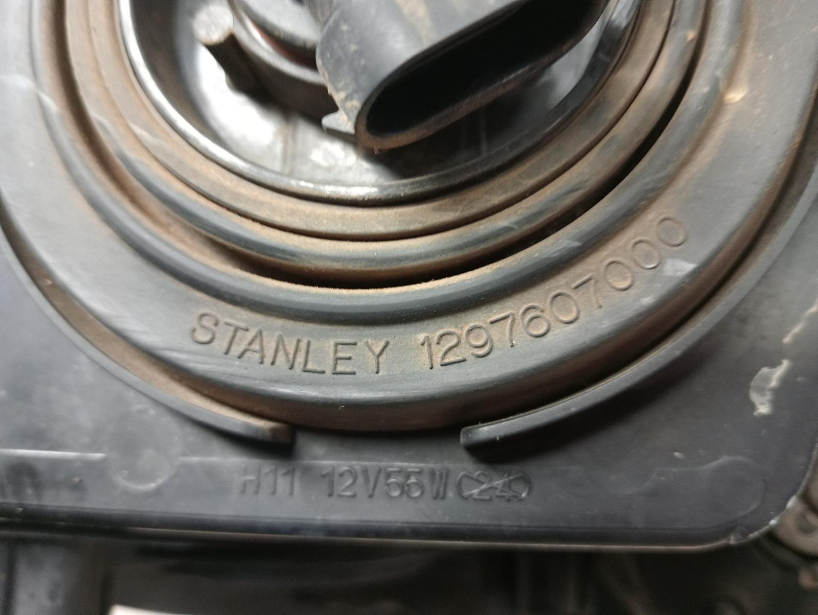 8855405