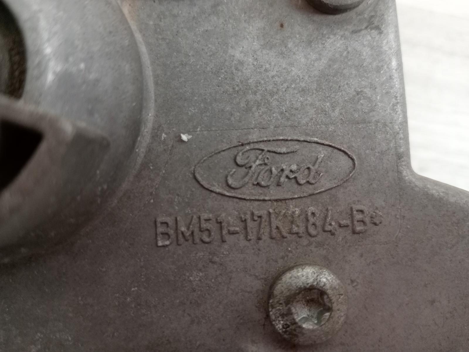 8945527