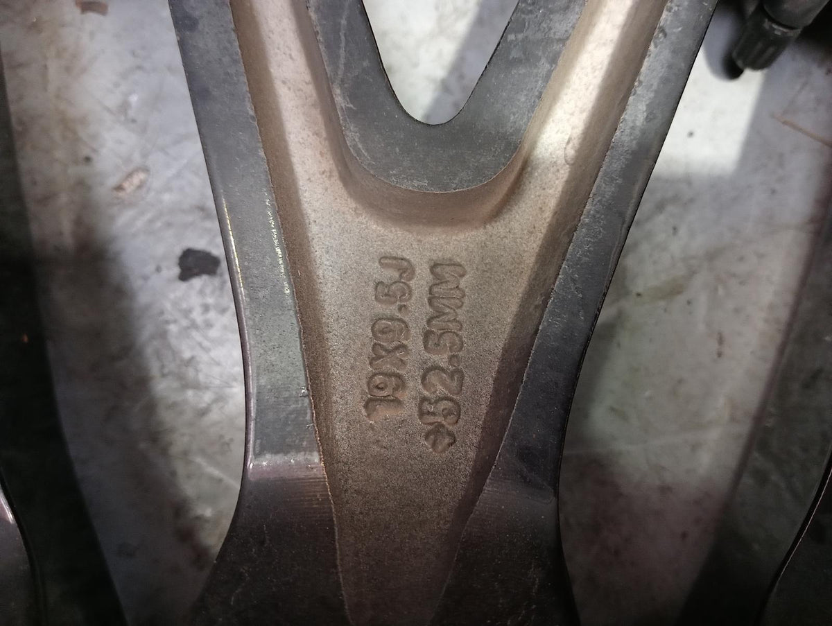 8993761