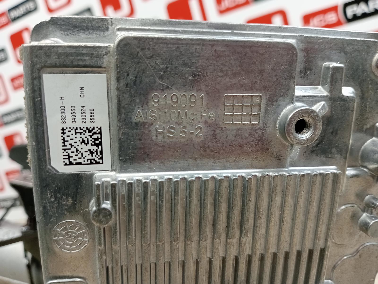8969625