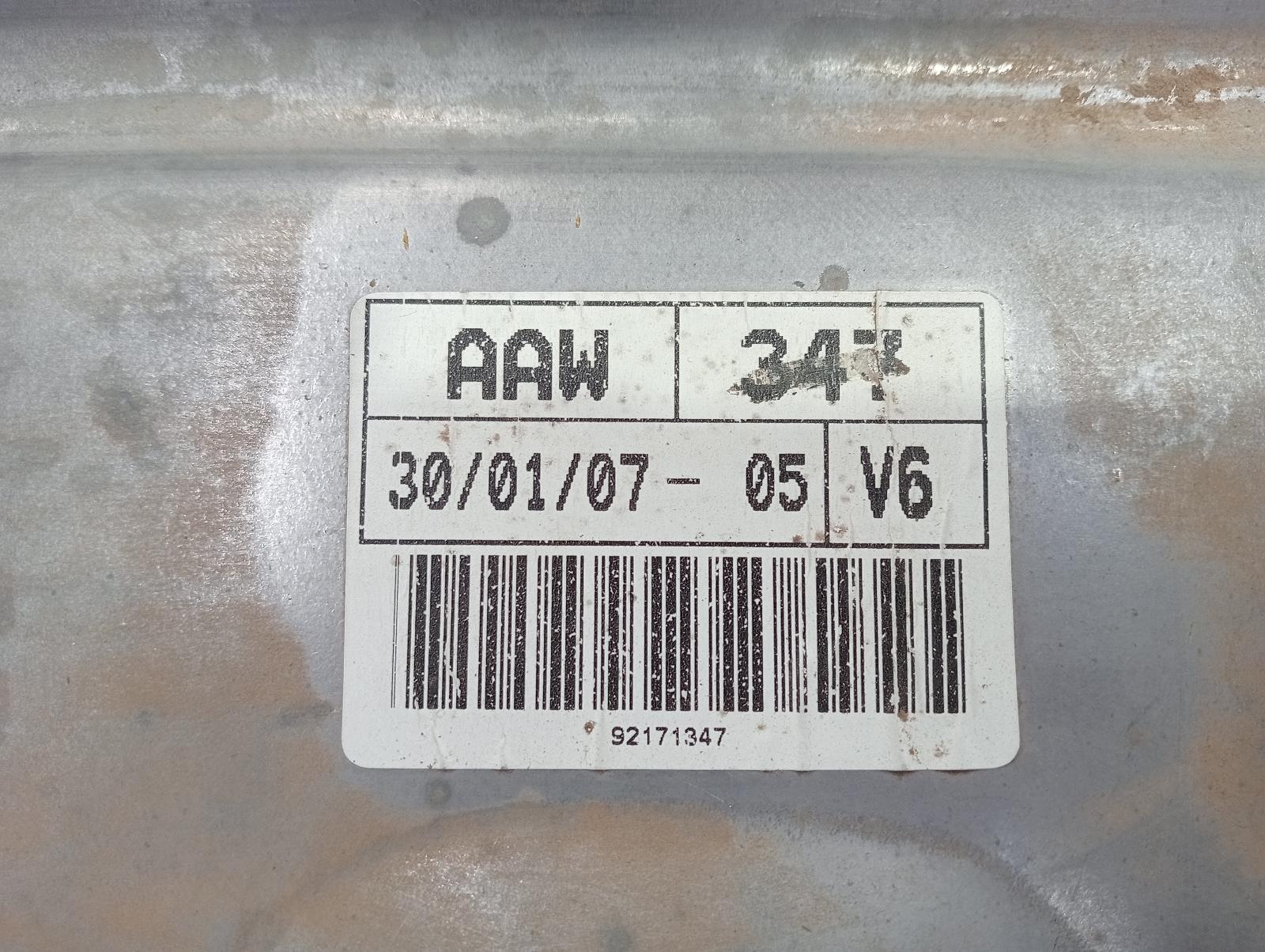 8835900