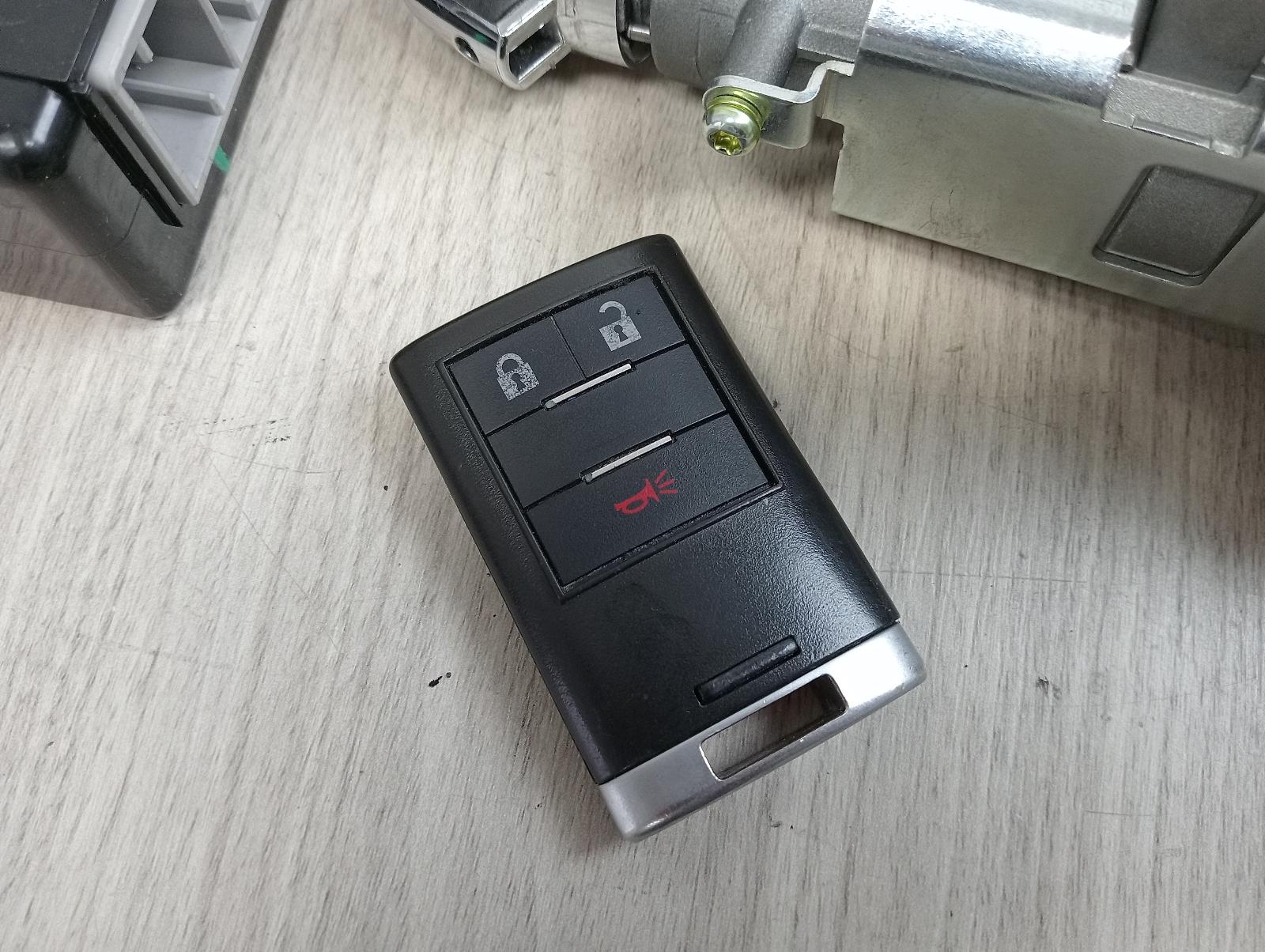 8946523