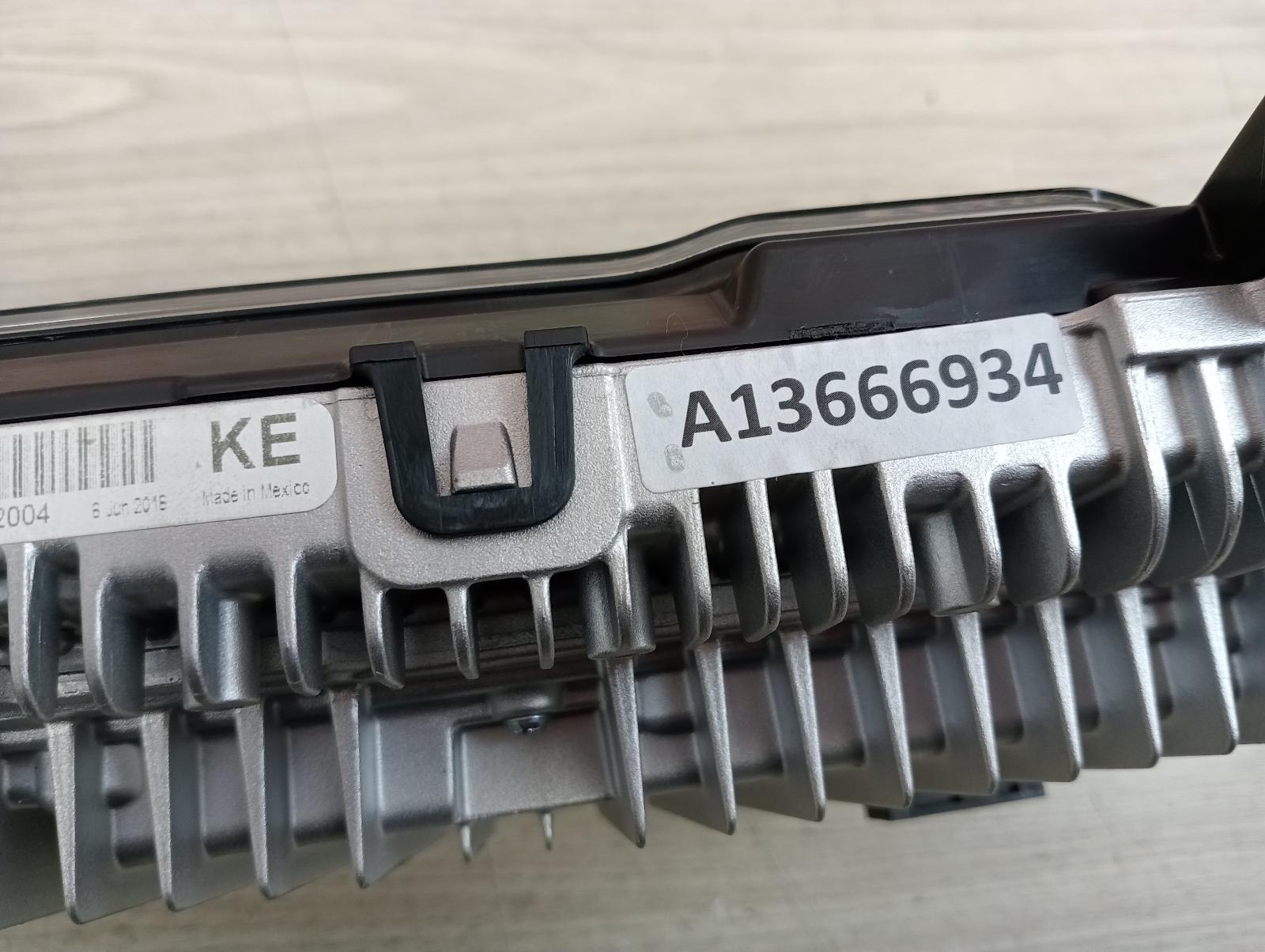8950160