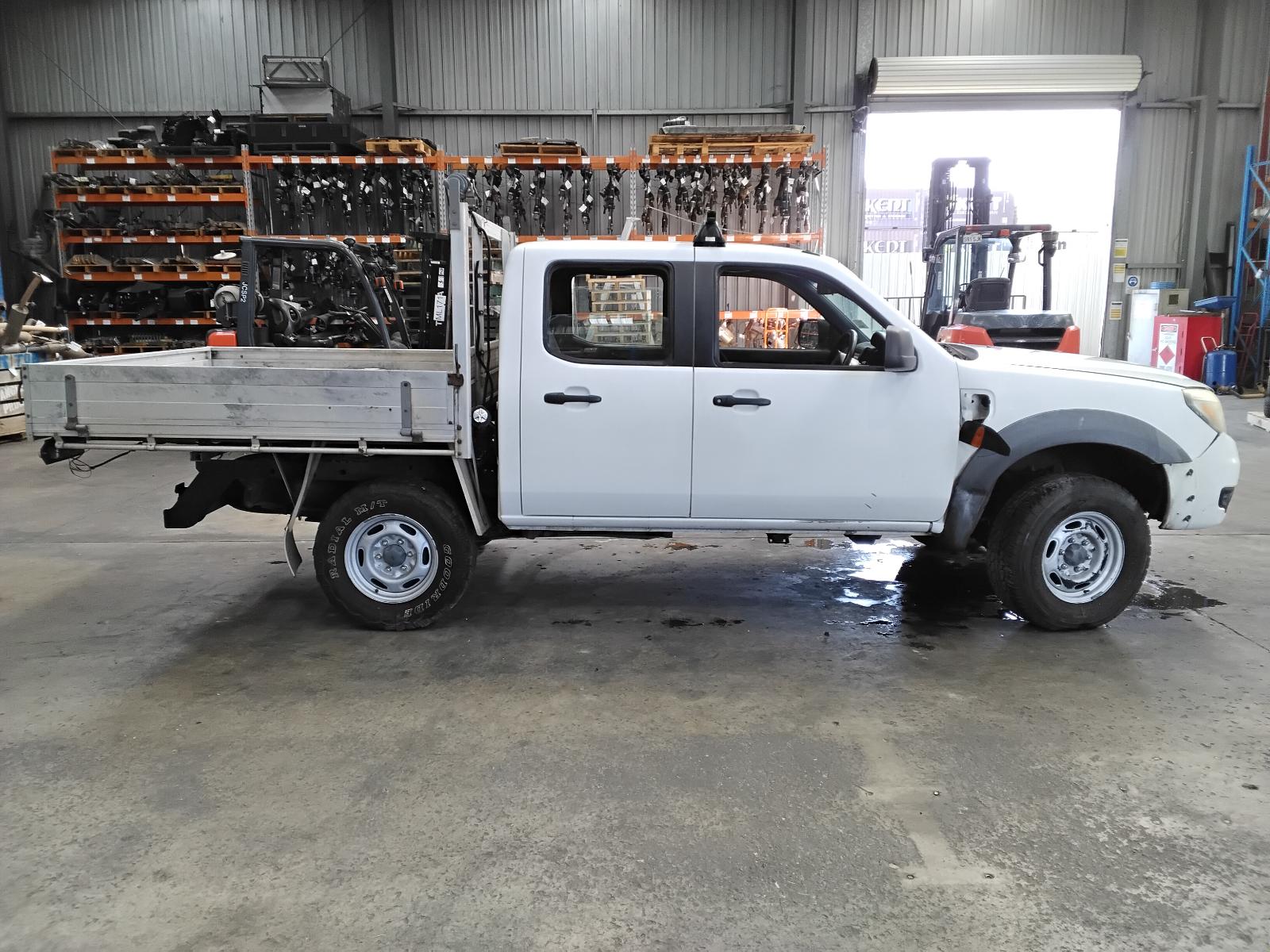 8951568