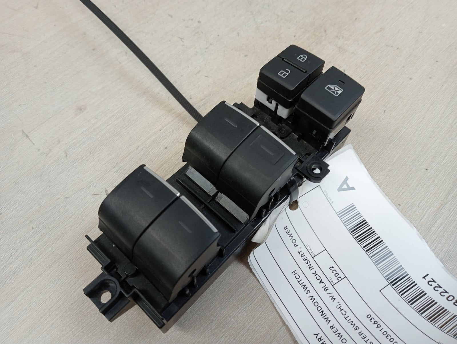 TOYOTA CAMRY POWER WINDOW SWITCH RH FRONT (MASTER SWITCH), W/ BLACK INSERT, POWE
