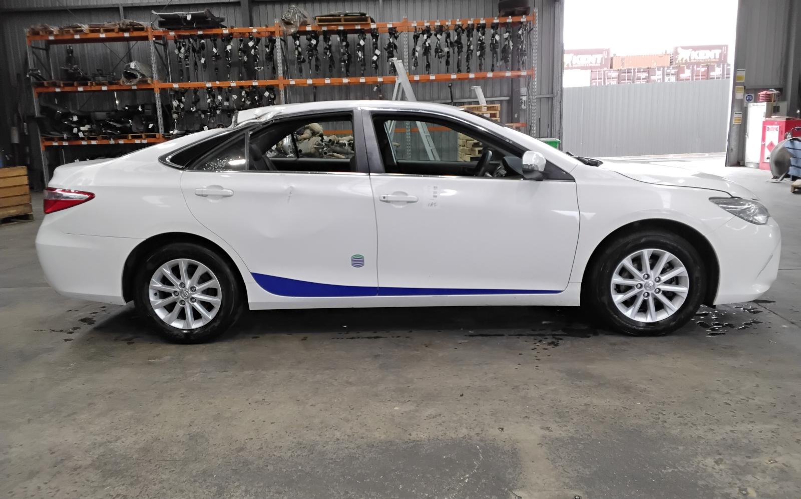 8972546