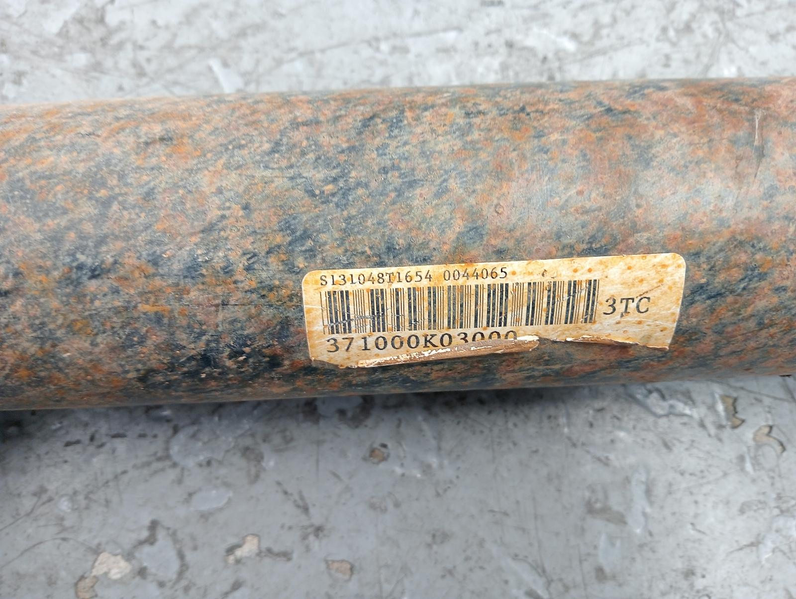 8960025