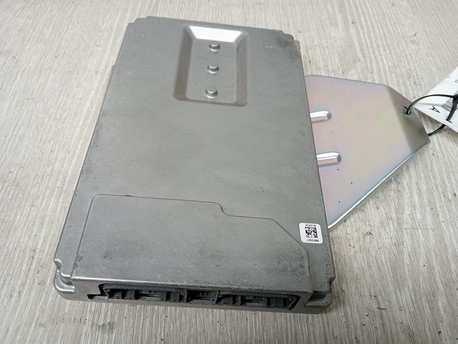 8972551